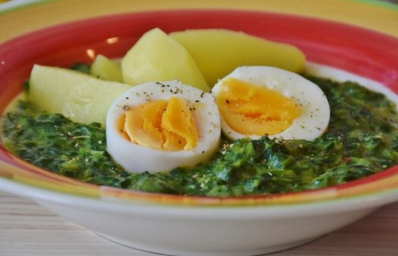 Epinards à la crème et oeufs durs au cookeo