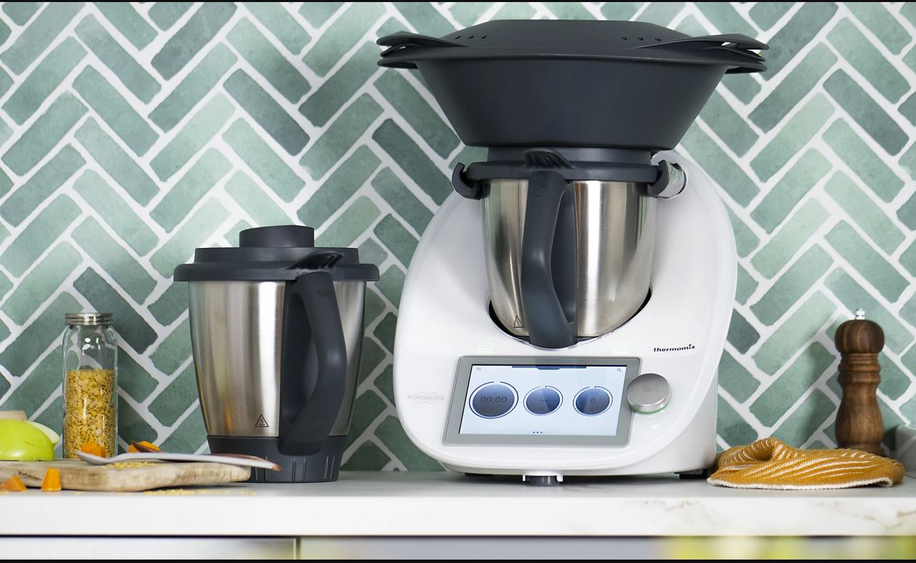 Pourquoi le robot de cuisine multifonction Thermomix est complémentaire au Cookeo