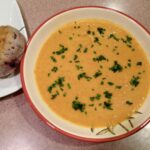 Soupe de Butternut, carotte et curry – Prête en un rien de temps